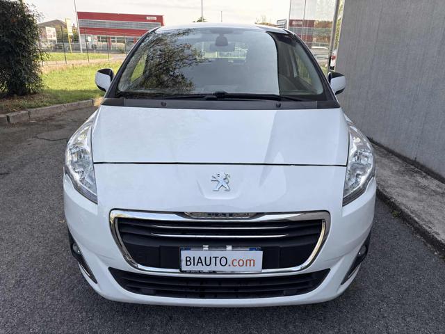 PEUGEOT 5008 usata, con Airbag