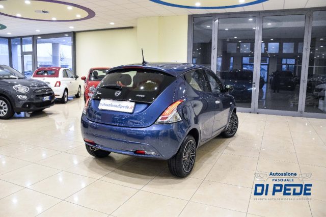 LANCIA Ypsilon usata, con Autoradio