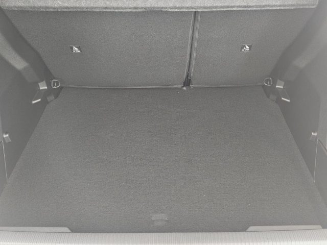 PEUGEOT 2008 usata, con Controllo automatico clima