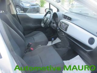 TOYOTA Yaris usata 23