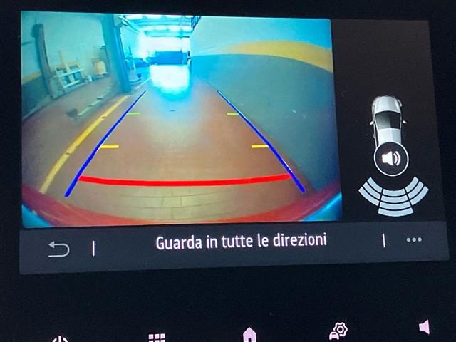 RENAULT Clio usata, con Fari LED