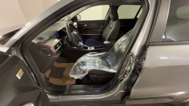 JEEP Avenger usata, con Servosterzo