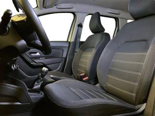 DACIA Duster usata 9