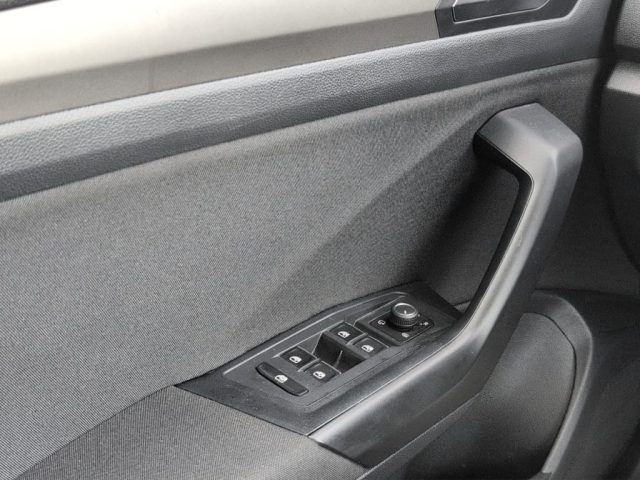 VOLKSWAGEN T-Roc usata, con Fendinebbia