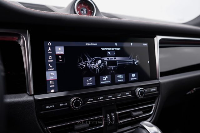 PORSCHE Macan usata, con Fari LED