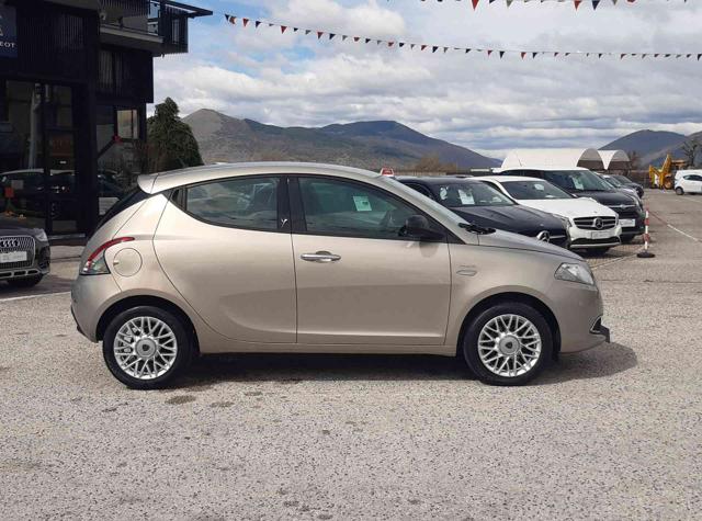 LANCIA Ypsilon usata, con Autoradio
