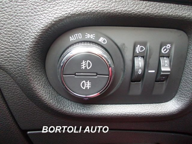 OPEL Astra usata, con Sensore di luce