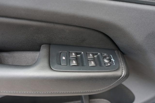 VOLVO XC60 usata, con Controllo elettronico della corsia