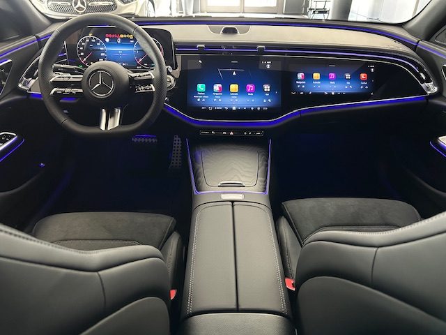 MERCEDES-BENZ E 220 usata, con Chiusura centralizzata