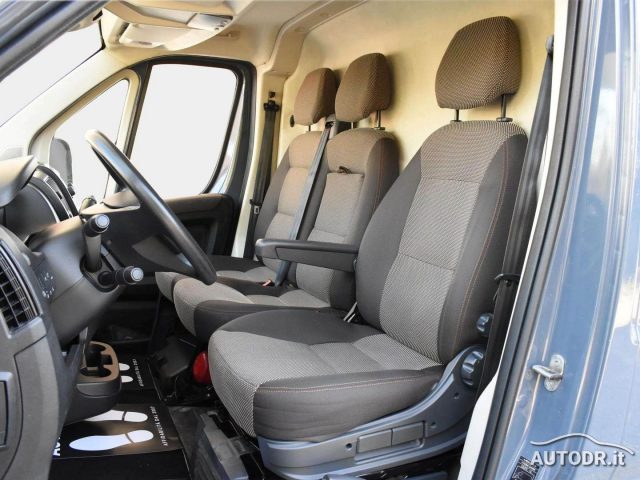 PEUGEOT Boxer usata, con Boardcomputer