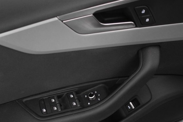 AUDI A4 usata, con Controllo trazione