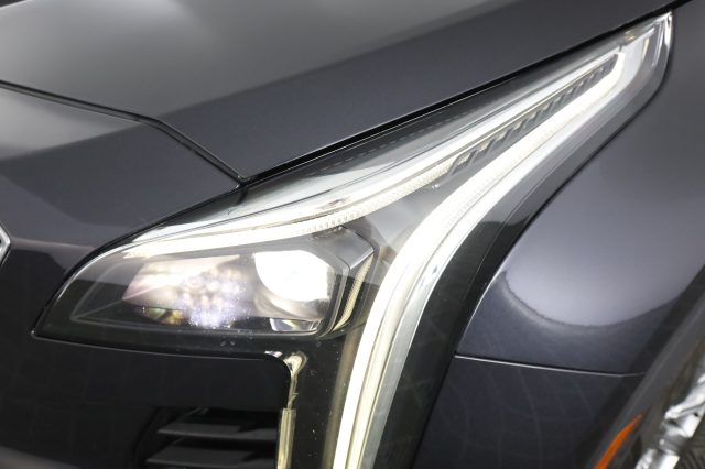 CADILLAC XT4 usata 8