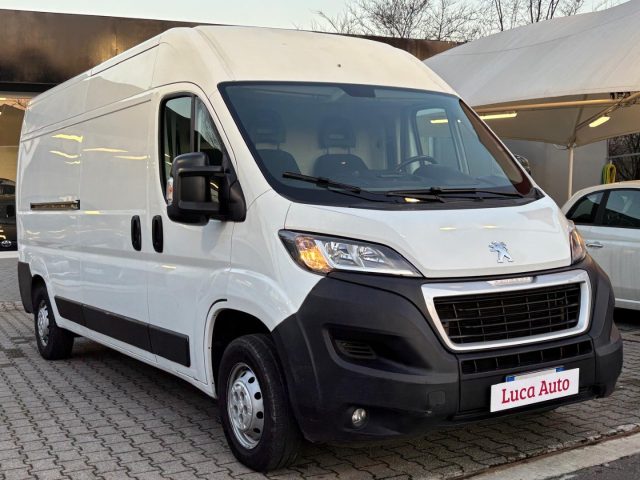PEUGEOT Boxer usata, con Alzacristalli elettrici