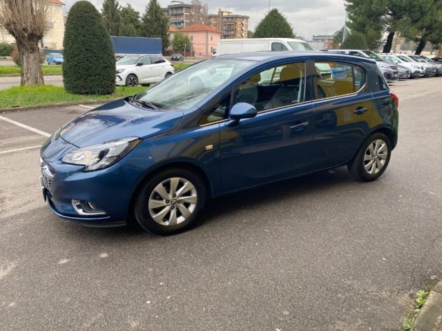 OPEL Corsa usata, con Autoradio