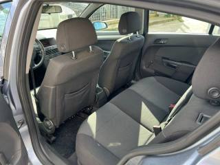 OPEL Astra usata, con Controllo automatico clima