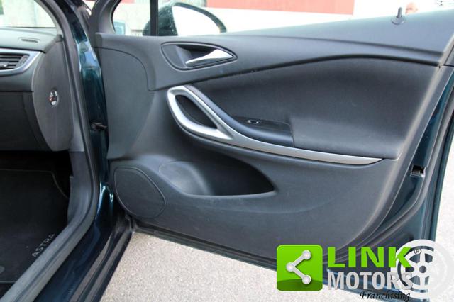OPEL Astra usata, con Sedile posteriore sdoppiato