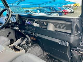 LAND ROVER Defender usata 15