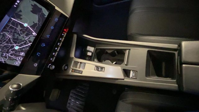 PEUGEOT 308 usata, con Boardcomputer