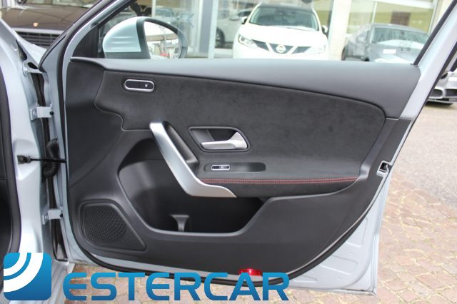 MERCEDES-BENZ A 200 usata, con USB