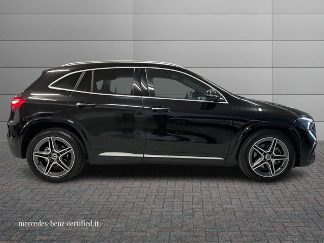 MERCEDES-BENZ GLA 200 usata, con Alzacristalli elettrici