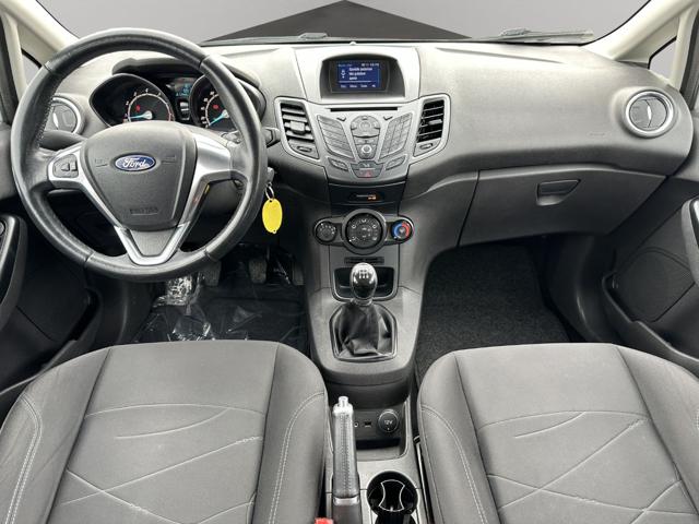 FORD Fiesta usata, con ESP