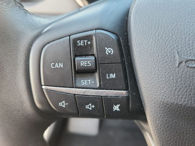 FORD Focus usata, con Bluetooth