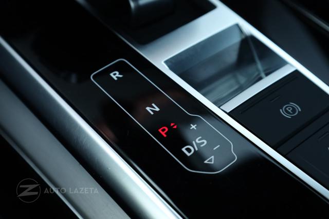 AUDI Q8 usata, con Autoradio