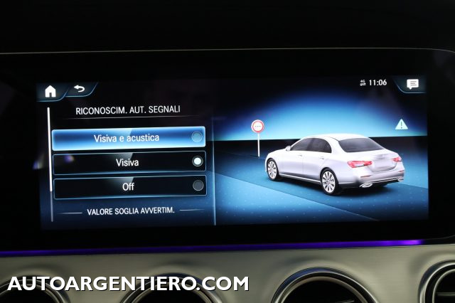 MERCEDES-BENZ E 200 usata, con Touch screen