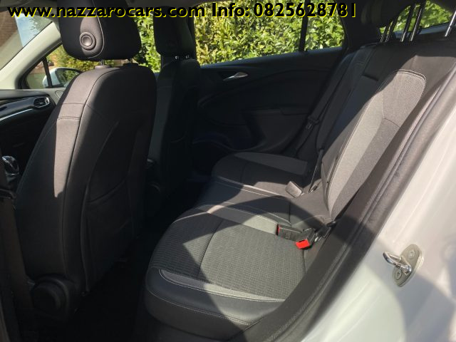 OPEL Astra usata, con Autoradio