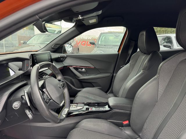 PEUGEOT 2008 usata, con Controllo automatico clima