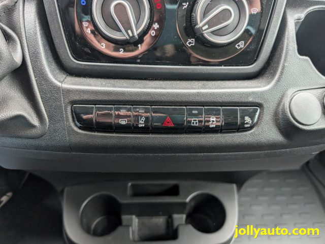 PEUGEOT Boxer usata 26