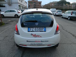 LANCIA Ypsilon usata, con Autoradio