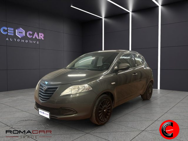 LANCIA Ypsilon usata, con Autoradio