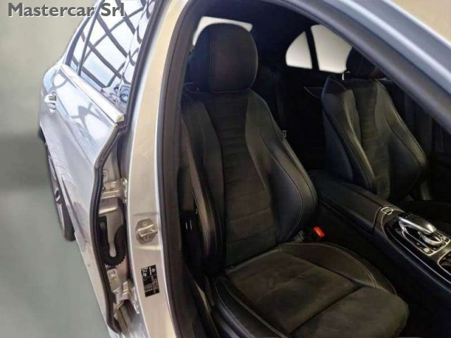 MERCEDES-BENZ E 220 usata, con Sospensioni pneumatiche