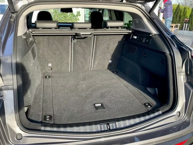 ALFA ROMEO Stelvio usata, con Sedile posteriore sdoppiato