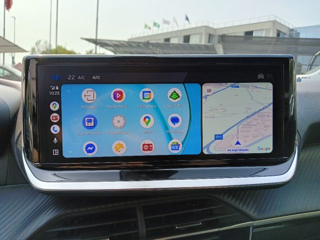 PEUGEOT 2008 usata, con Vetri oscurati