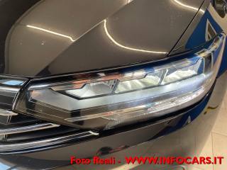 VOLKSWAGEN Passat Variant usata, con Sensori di parcheggio anteriori