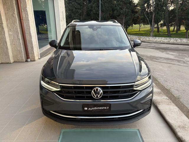 VOLKSWAGEN Tiguan usata, con Airbag