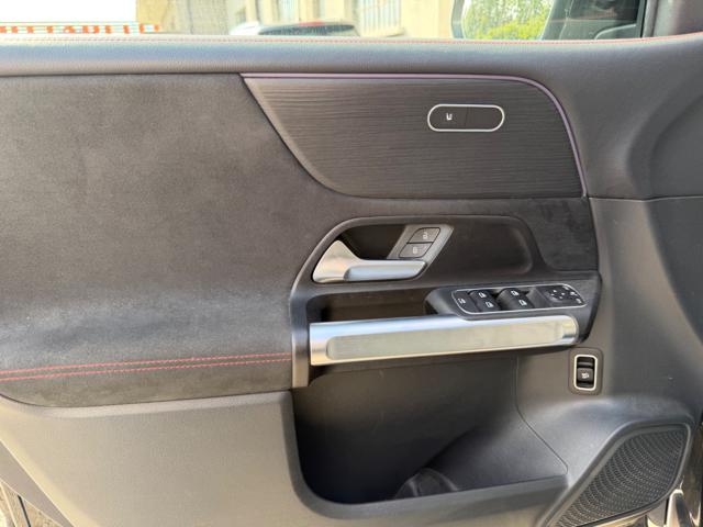 MERCEDES-BENZ GLB 200 usata, con Park Distance Control