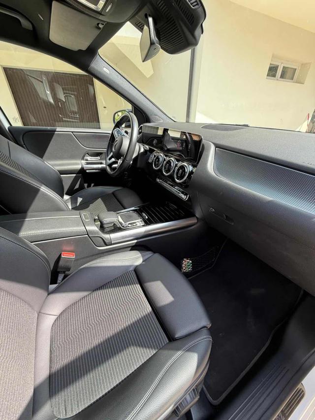 MERCEDES-BENZ B 180 usata, con Cerchi in lega