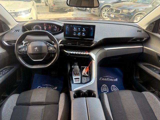 PEUGEOT 5008 usata, con Climatizzatore