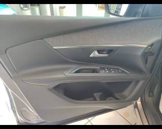PEUGEOT 5008 usata, con Sensore di pioggia