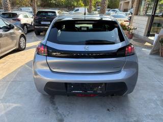 PEUGEOT 208 usata, con Autoradio