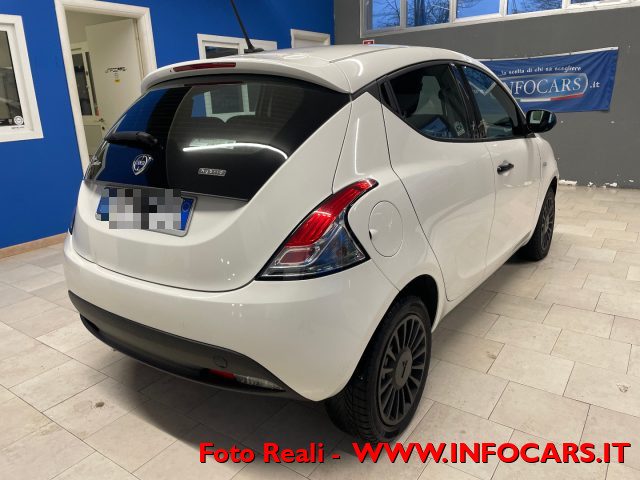 LANCIA Ypsilon usata, con Airbag