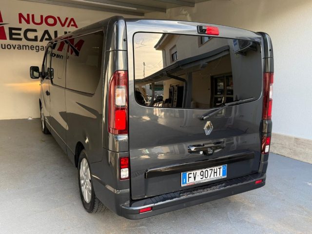 RENAULT Trafic usata 15