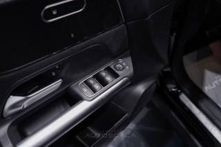 MERCEDES-BENZ GLA 200 usata, con Controllo automatico clima