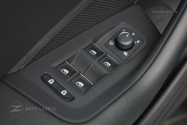 VOLKSWAGEN Passat usata, con Blind spot monitor