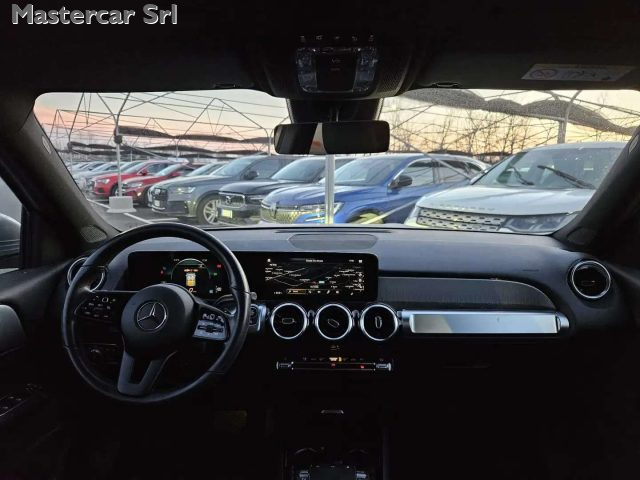 MERCEDES-BENZ GLB 200 usata, con Chiusura centralizzata