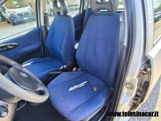 FIAT Punto usata 8