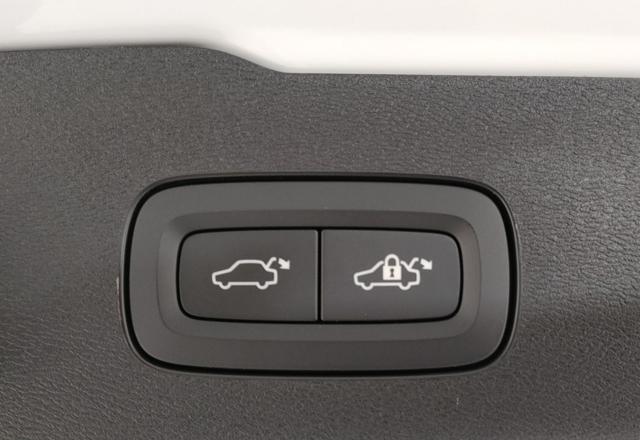 VOLVO V60 usata, con Volante multifunzione
